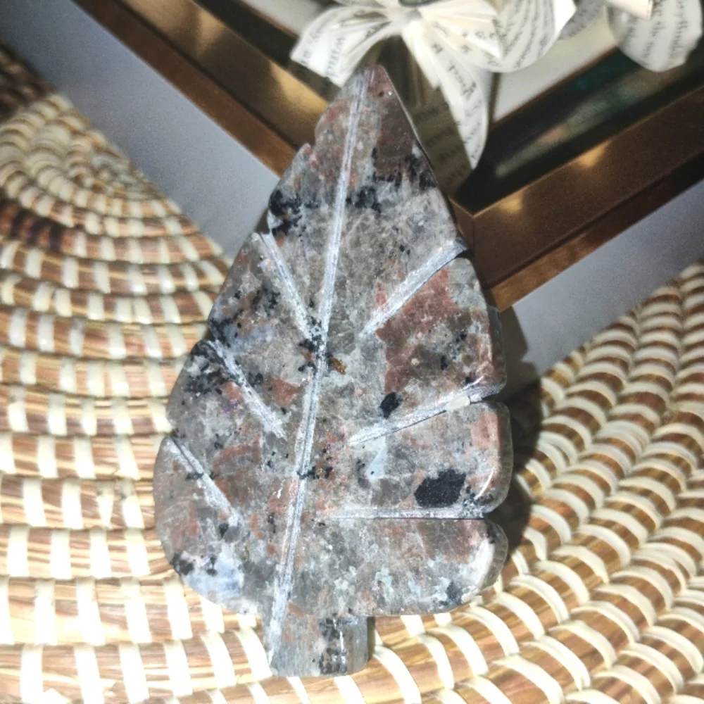 Marbled Leaf Stone Decor in Gray Pink Black & White NEW